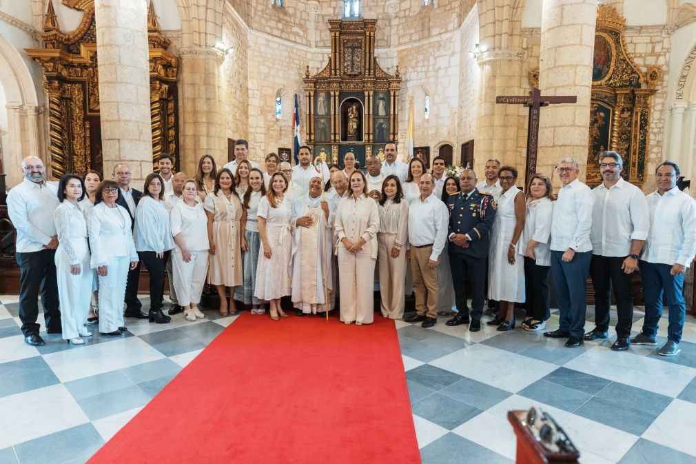 Carolina Mejía encabezó los actos conmemorativos de los 527 años de la fundación de Santo Domingo.