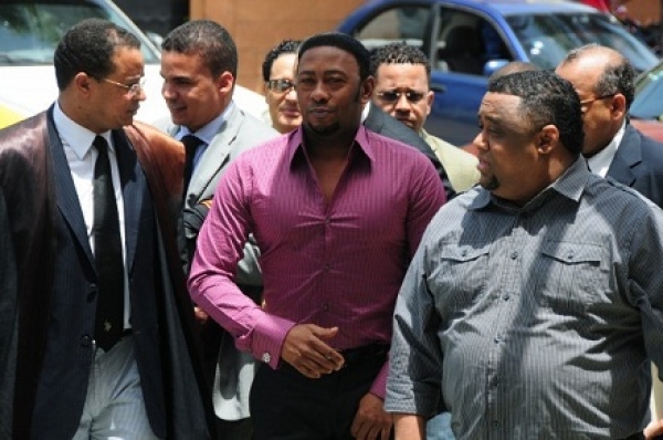 Antony Santos (El Mayimbe de la Bachata).