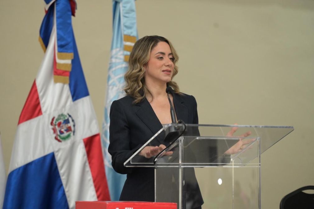 Ministra de la Mujer, Gloria Reyes, encabezó cierre de Consulta Nacional.