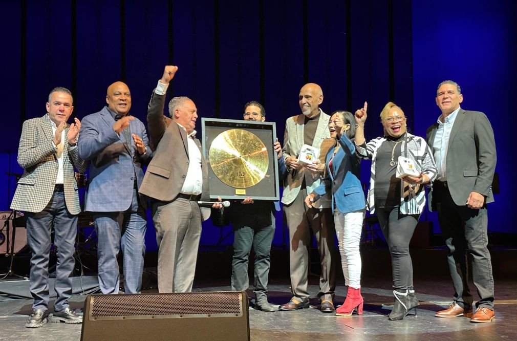  Bodegueros Unidos de América reciben reconocimiento de Goya Foods en Nueva York.