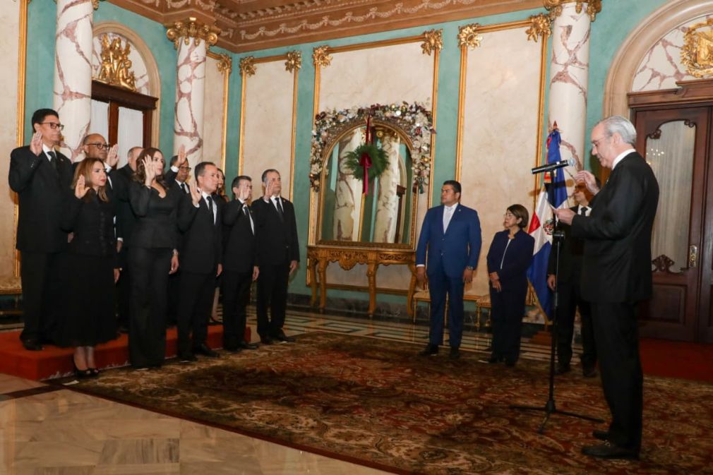 El presidente Abinader encabeza juramento de los nuevos jueces como jefe del CNM.
