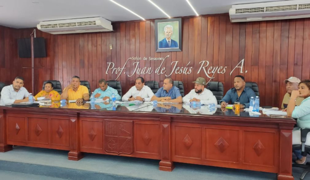 Alcaldía de Mao socializa presupuesto municipal del 2025.