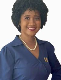 Emilia Santos Frias.