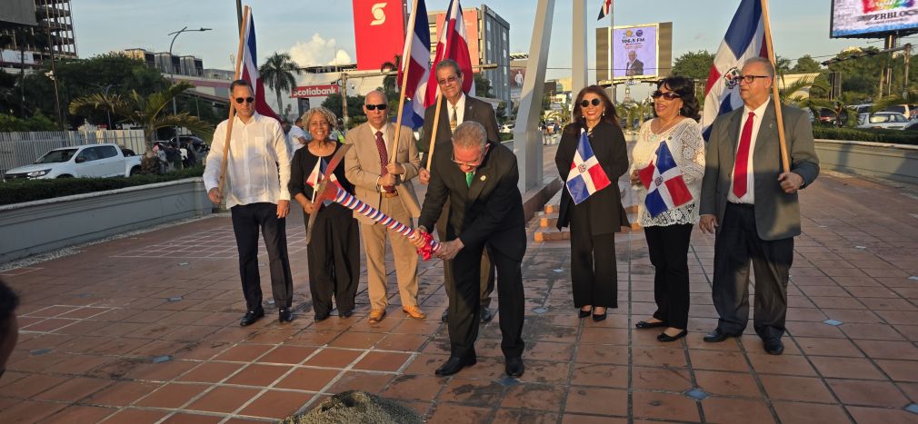 La obra será inaugurada el próximo 26 de enero, en el 213 aniversario del natalicio del Padre de la Patria, el cual resaltará su faceta militar, en las intersecciones de las avenidas 27 de Febrero y Winston Churchill.