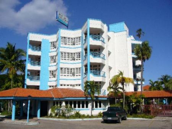  Apresan supuestos ladrones de caja fuerte del hotel Costa Larimar