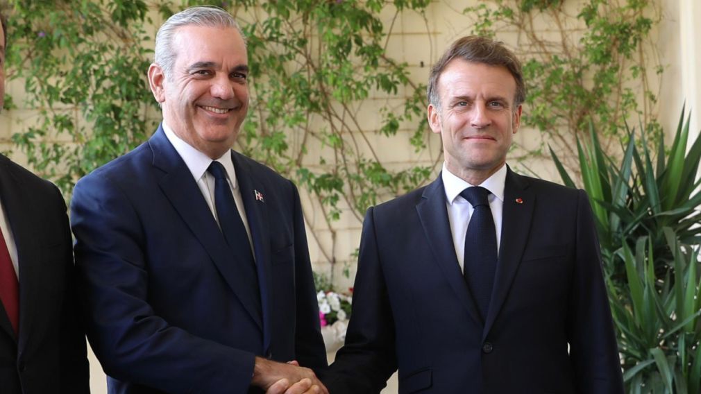 Ambos presidentes se reunieron en el Palais des Rois Sardes, en la ciudad de Niza, donde se celebra la Tercera Conferencia de las Naciones Unidas Sobre el Océano.