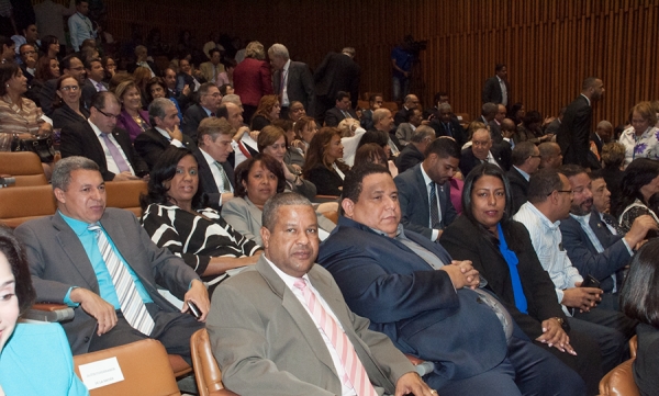 Comitiva de Fedomu que participó en el II Foro de la Diplomacia Dominicana, organizado por el MInisterio de Relaciones Exteriores.