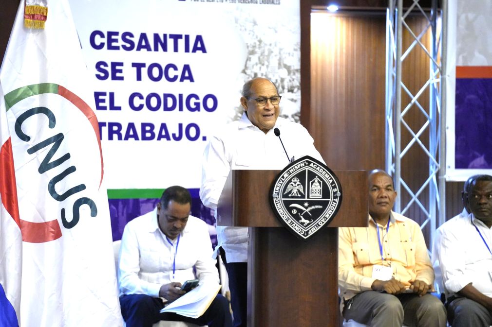 El director del Infotep subrayó que la estrategia de expansión y calidad formativa tiene como objetivo evitar el desarraigo de los jóvenes y fortalecer las economías locales.