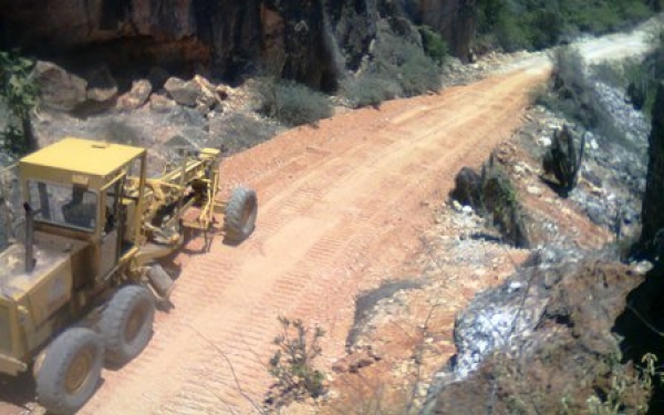Obras Públicas rehabilita camino de acceso a Bahía de las Águilas