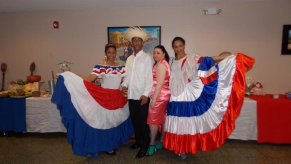 Añoranzas Quisqueyana pro-fondos museo del arte y la cultura Dominicana en Puerto Rico