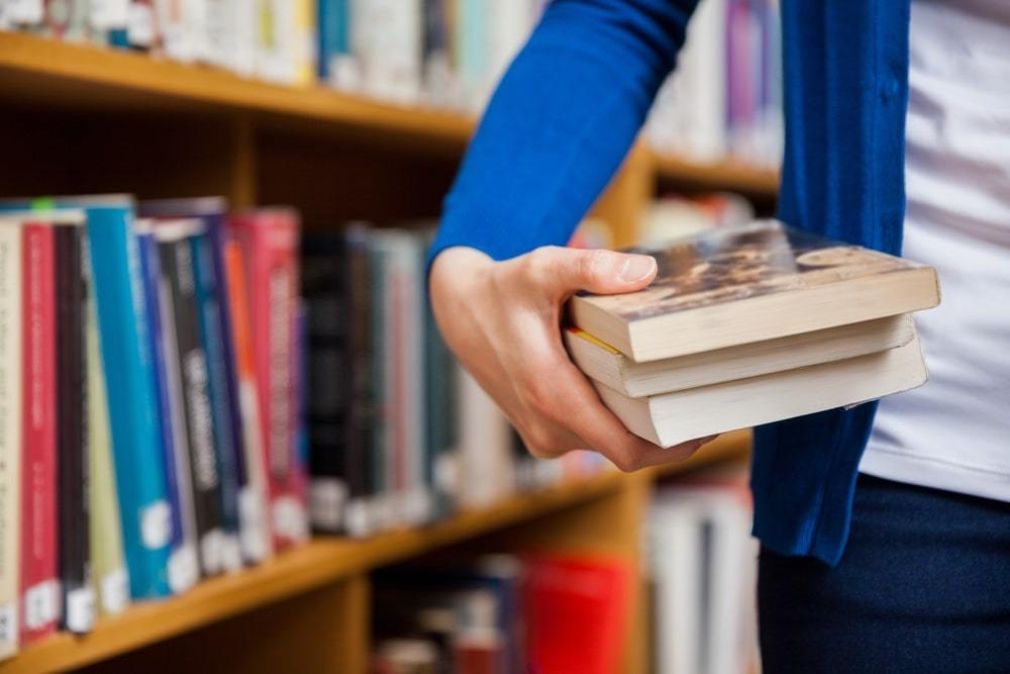 El préstamo de libros por parte de las bibliotecas se acaba de declarar como de interés público por parte del Consejo Nacional del Libro. FOTO: Fuente externa.