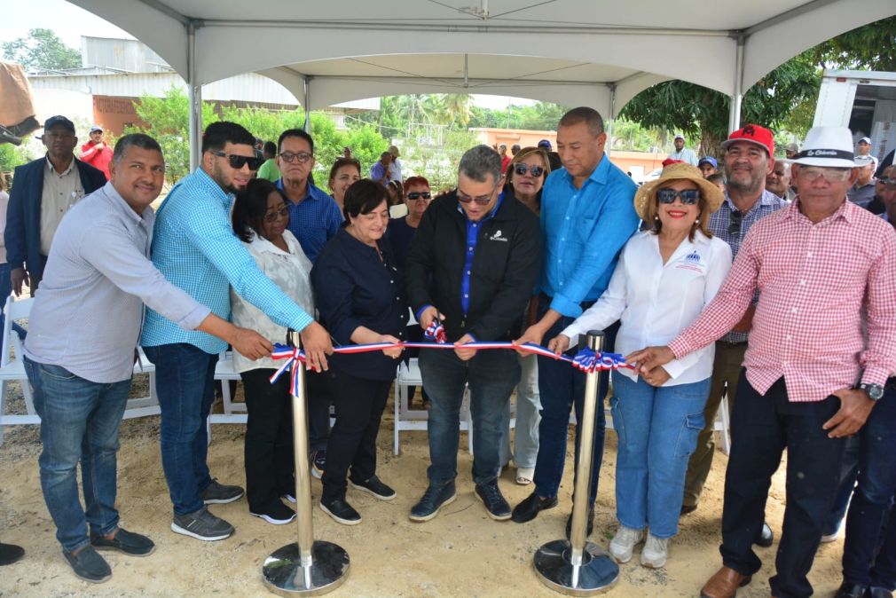 Hecmilio Galván inauguró el cambio de matriz energética de la Factoría de Arroceros del Este.