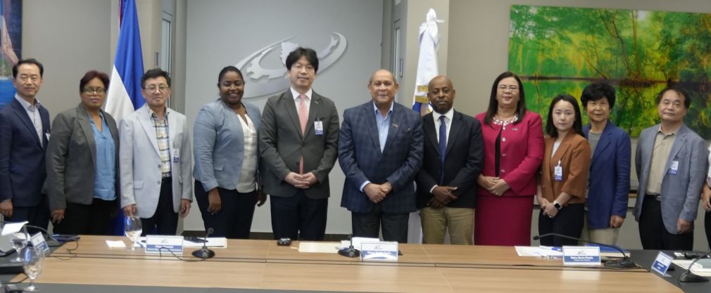 La información fue presentada por Rafael Santos Badía, director general del Infotep y Joonsung Park, director de Koica para la República Dominicana.