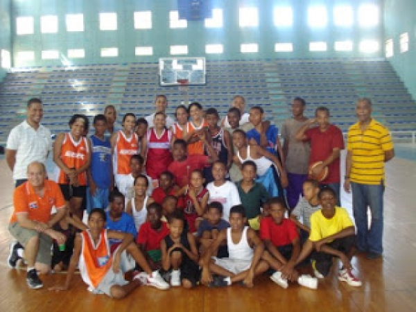 Equipo de baloncesto de Haina