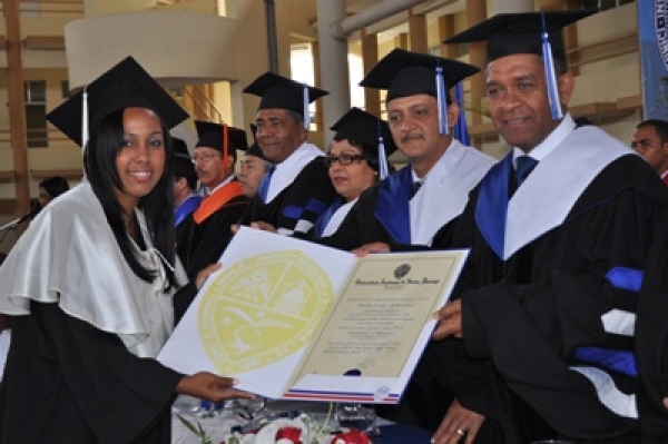 UASD gradúa más de 200 profesionales en Puerto Plata
