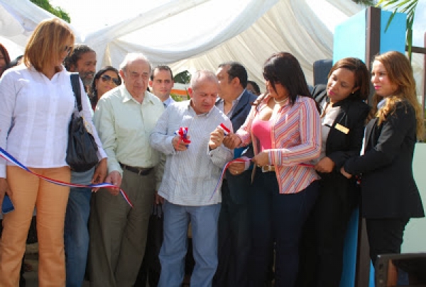 Inauguran Policlínica en Caballero de Sánchez Ramirez