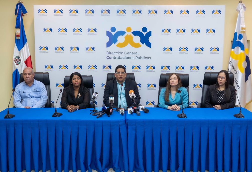 Carlos Pimentel realiza el llamado para que todo interesado se suma a esta consulta.