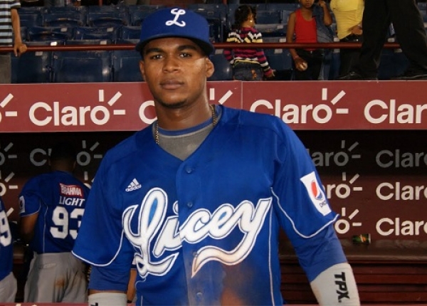 Héctor Noesí.
