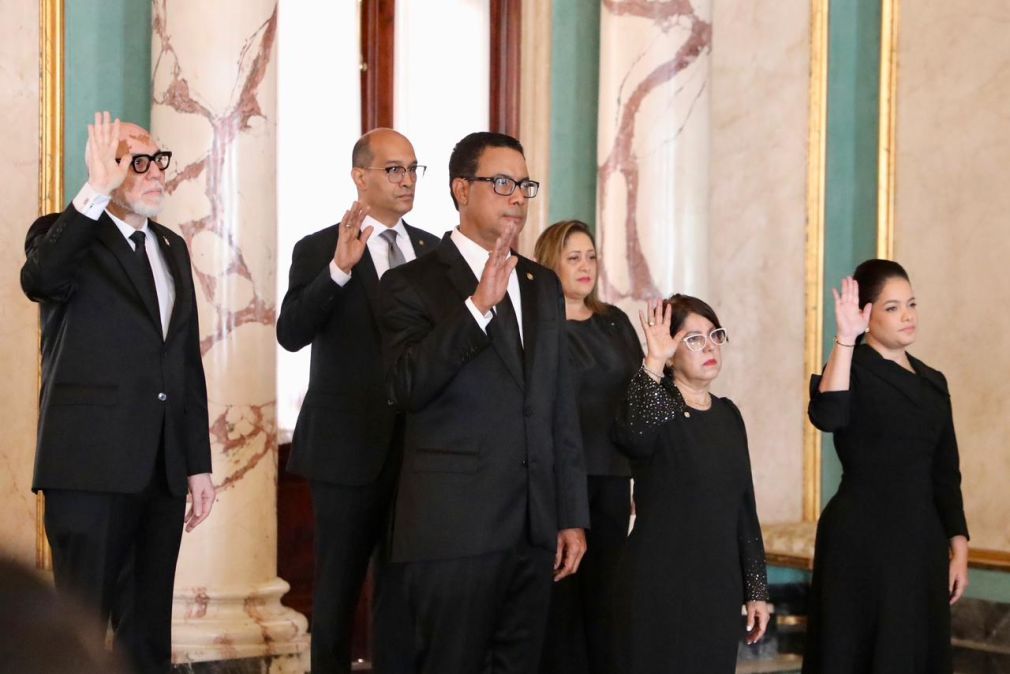 Tras concluir proceso de evaluación, el CNM, presidido por el presidente Abinader, juramentó los cinco nuevos jueces y la segunda sustituta del presidente de la Suprema Corte de Justicia.