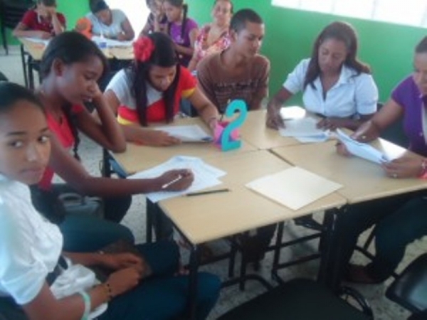 Realizan taller de matemáticas a varios centros educativos