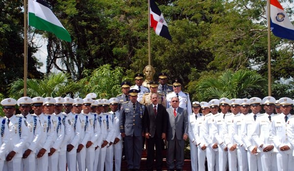 Medina envía al Senado propuesta para reforma policial