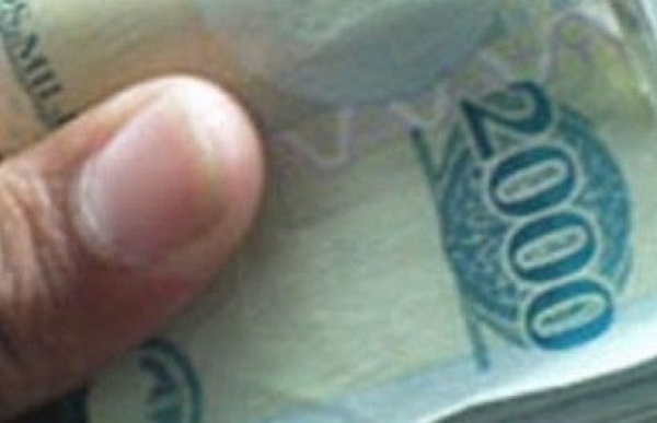 Hombre estafaba comercios con dinero falso en Boca Chica 