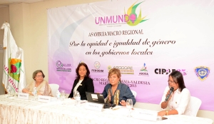 Mesa directiva de la primera asamblea bi regional Ozama-Valdesia de la Unión de Mujeres Muniicipalistas Dominicana, Unmundo.
