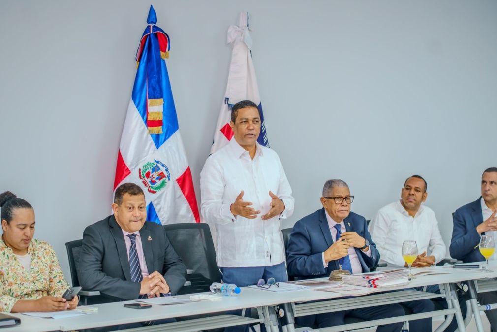 LMD insta a distritos municipales con más de 15,000 habitantes a crear Oficinas de Planeamiento Urbano.