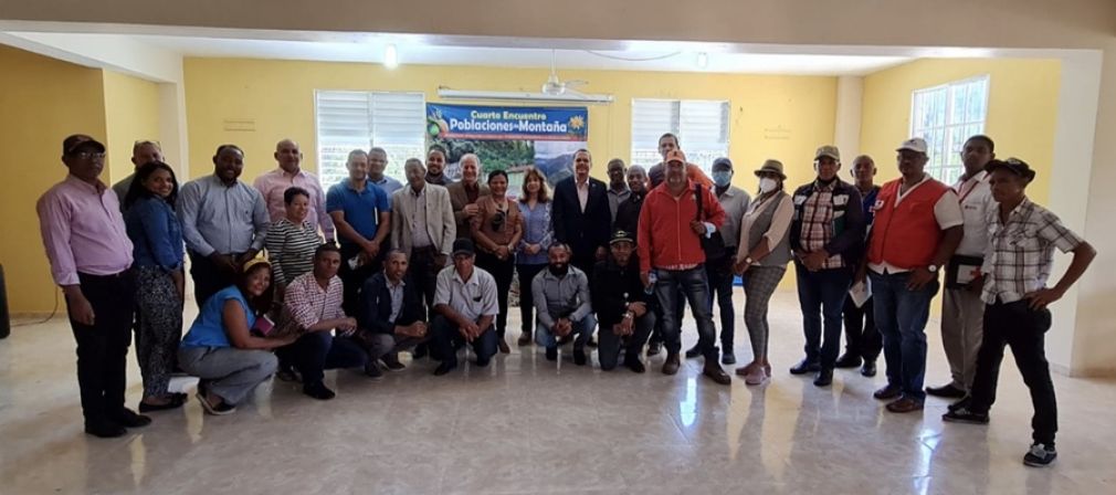 Parte de los participantes en la reunión de coordinación, Ayuntamiento Los Cacaos.