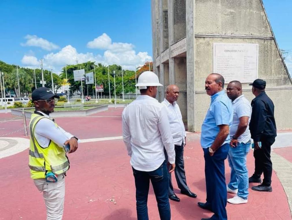 El alcalde José Montás realizó una visita de inspección a las instalaciones.