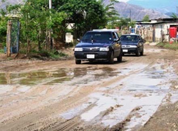 Vecinos de Campo Lindo en La Caleta aún esperan respuestas