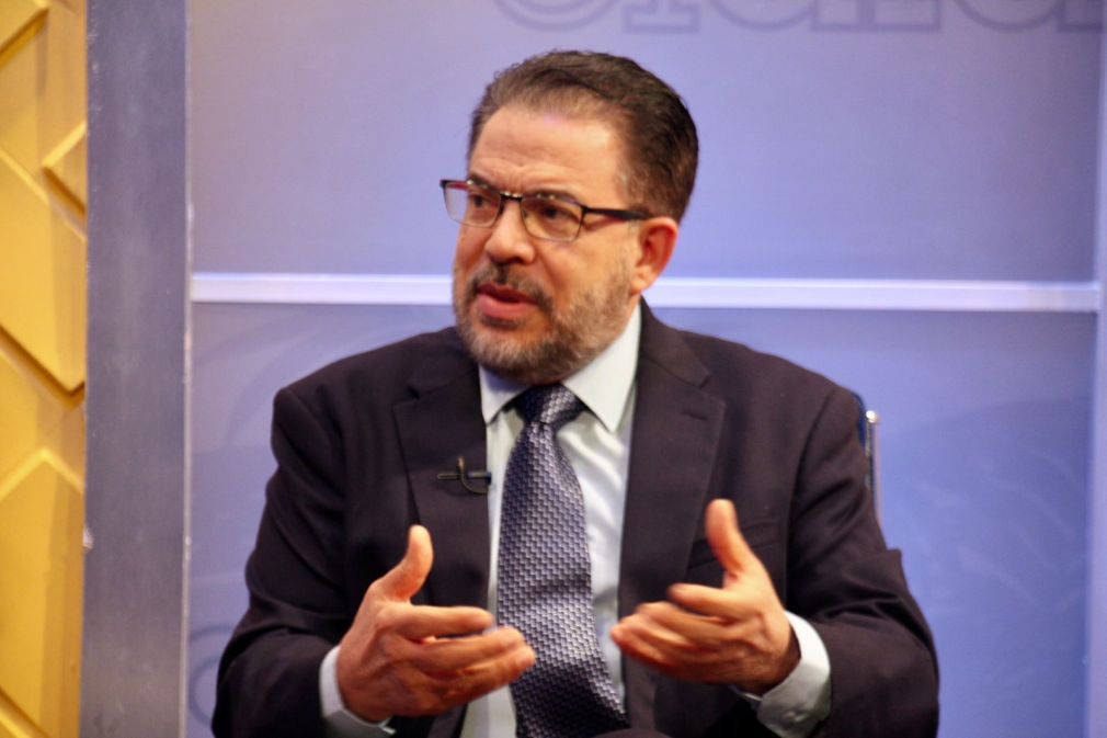 Guillermo Moreno cuestiona flexibilización de venta de alcohol durante Navidad.