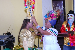 Unión carnavalesca de Cotuí corona reina 2015