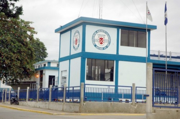 Asaltan oficina de CORAASAN y roban 345 mil pesos