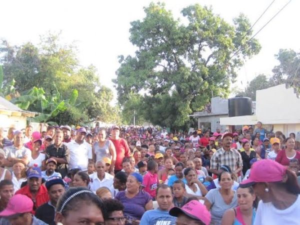 Candidato a diputado dice promoverá 37 playas como destino turístico:
