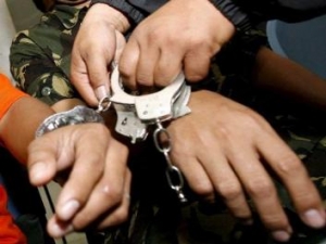Patrulla apresa dos presuntos delincuentes en Samaná