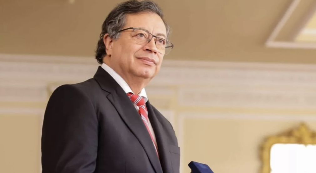 De magnicidio, golpe blando y golpe efectivo. La demostrada y sorprendente capacidad de movilización popular ha sido el factor determinante para abortar estas intentonas desestabilizadoras. Imagen: Agencia de Periodismo Investigativo.