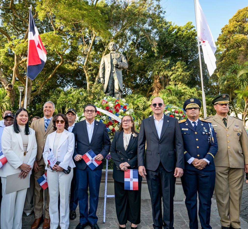  Alcalde Ulises Rodríguez llama a honrar legado de Juan Pablo Duarte con acciones y compromiso ciudadano.