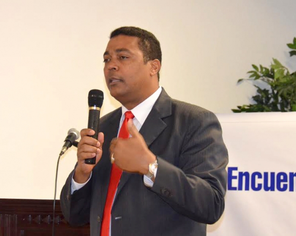 Victor D´Aza, director ejecutivo de la Federación Dominicana de Municipios, FEDOMU.