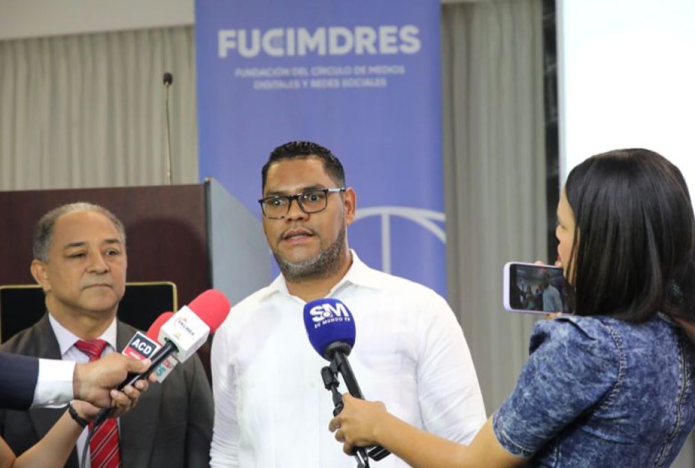 Kelvin Faña, presidente FUCIMDRES, se refiere proyecto de ley de Libertad de Expresión.