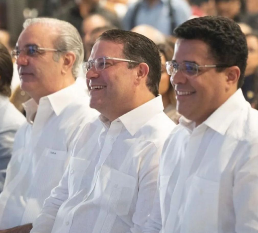 Los temas tratados por los dos funcionarios también se enfocaron en cómo enfrentar los retos nacionales.