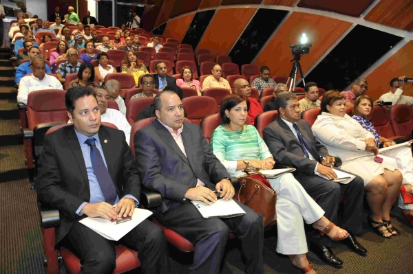 TC, CDP y UASD realizan conversatorio para comunicadores en Mao