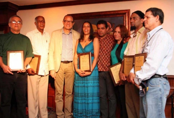 Ministerio cultura reconoce diez personalidades del teatro dominicano
