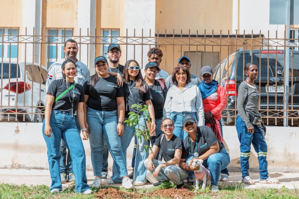 La iniciativa complementa la construcción de nuevas aceras para crear corredores ecológicos.