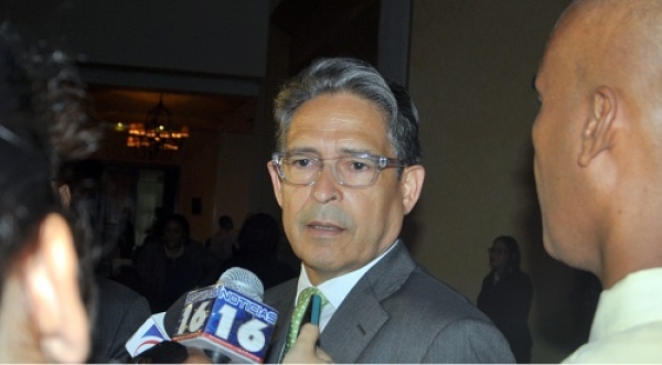 Gabriel Salazar. 