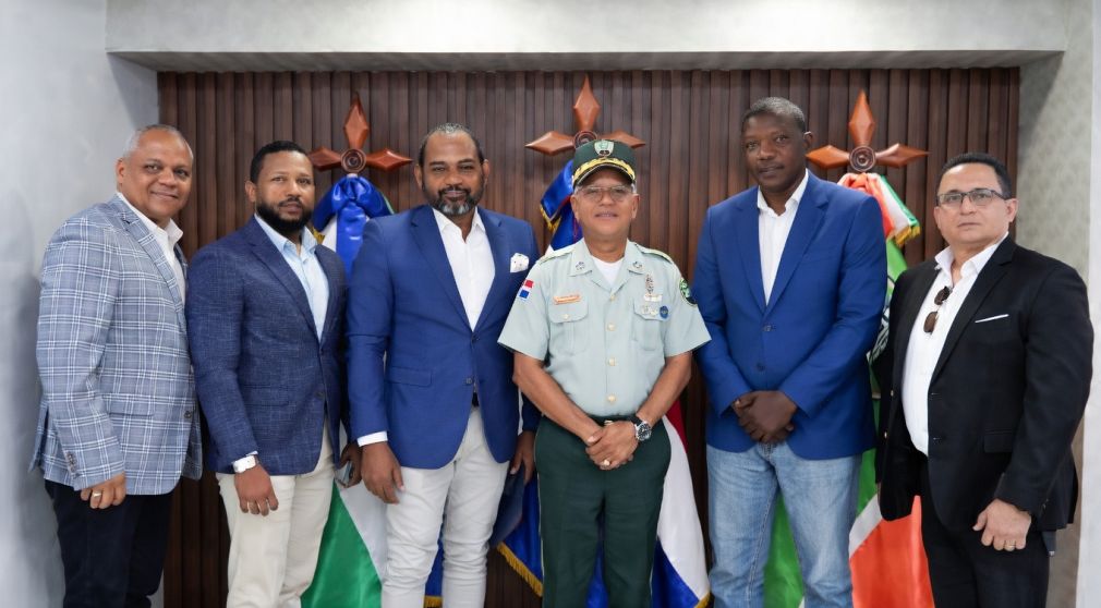 La Cámara de Comercio Empresarial Santo Domingo Norte y la Digesett fortalecen vínculos para mejorar el tránsito y la seguridad vial.