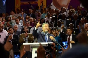 Leonel Fernández exhibe su fuerza y dice “el triunfo del PLD esta sellado”