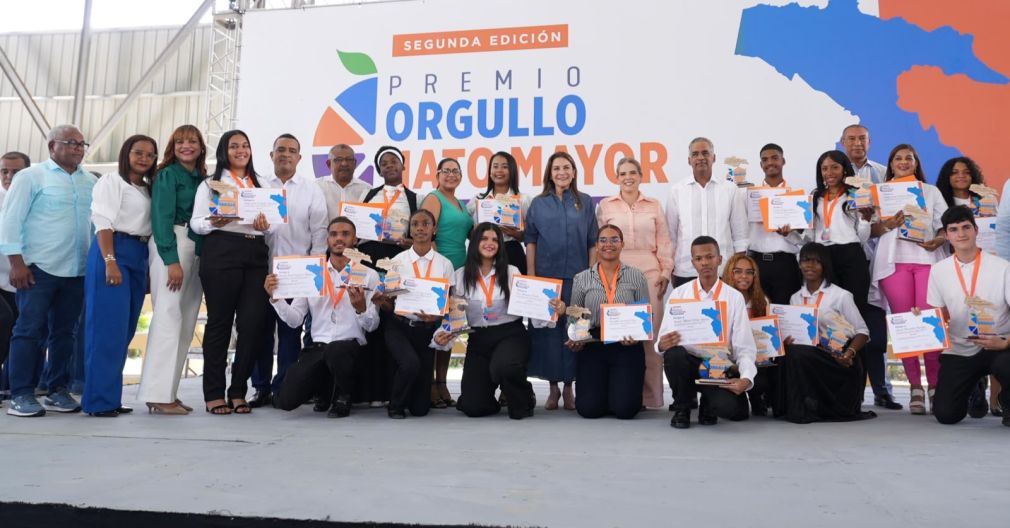 Carmen Ligia Barceló anunció importantes avances para el sistema educativo de la provincia.