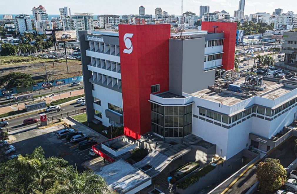 Scotiabank, tercer banco privado más importante de la República Dominicana, se ha consolidado como una entidad robusta, que incide en el crecimiento de los sectores productivos y fomenta el acceso a opciones de financiamiento para sus clientes. 