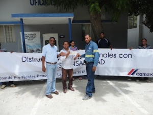 Cemex Dominicana aporta 80 mil pesos para las Fiestas Patronales de Las Salinas